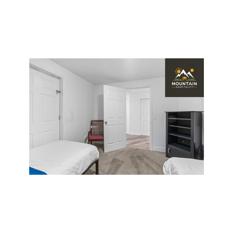 Building Photo - 1869 Dale Ridge Ave