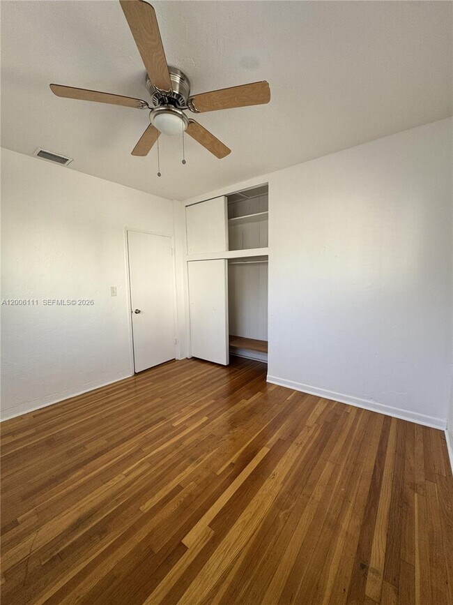 Building Photo - 350 Madeira Ave