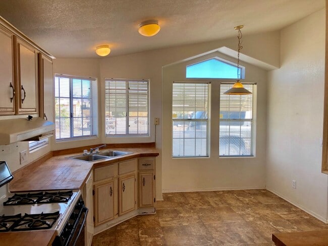 Building Photo - Double Wide on a Double Lot w/detached Gar...