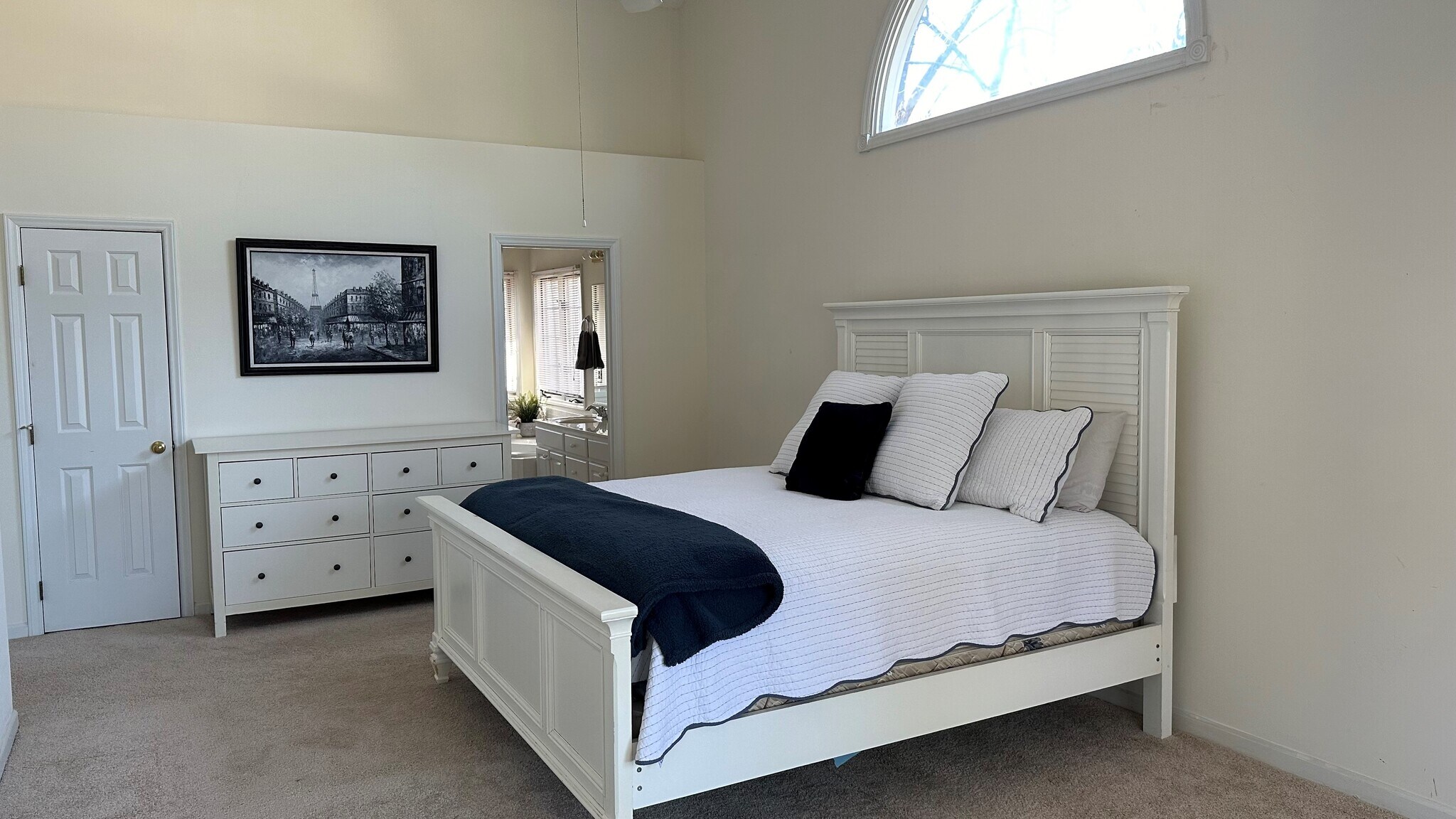 Building Photo - 100 Hebride Ct