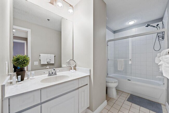 Building Photo - 13601 Perdido Key Dr