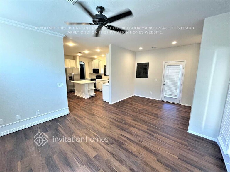 Building Photo - 1757 S Voyager Dr