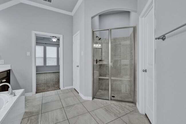 Building Photo - 16117 Gladewater Terrace