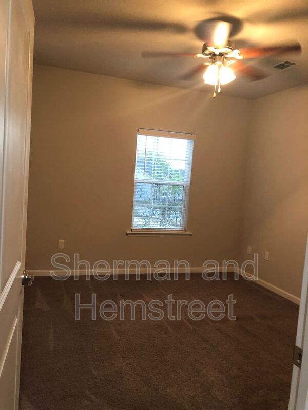 Building Photo - 760 Tarvin Cir