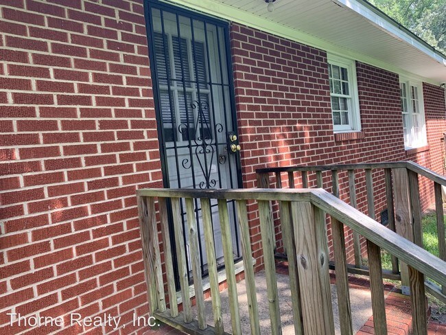 Building Photo - 3 br, 1.5 bath House - 204 Ainsley Circle
