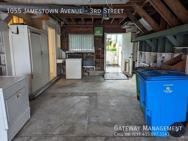 Building Photo - 1055 Jamestown Ave