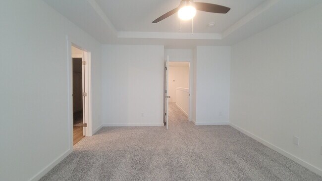 Building Photo - Section 8 Accepted!!! "Chic 3-Bed Oasis with Granite Elegance - 1720 Sq. Ft. in Huntsville!"