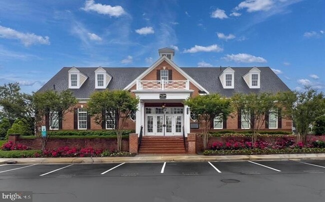 Building Photo - 43187 Loudoun Reserve Dr