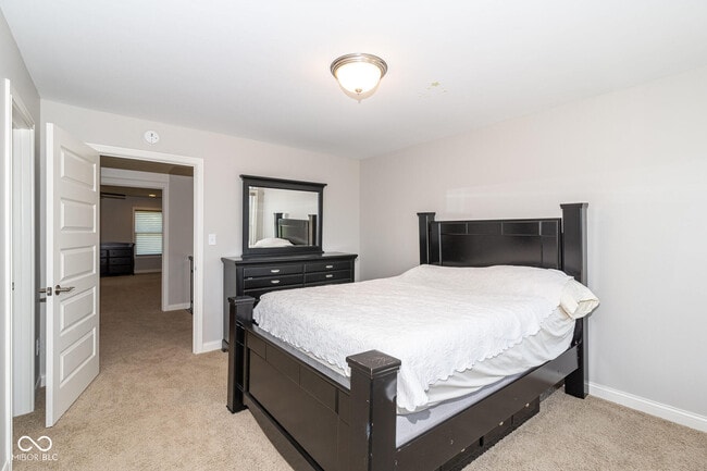 Building Photo - 10599 Geist View Dr