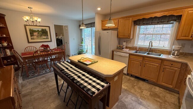 Primary Photo - Single Family Ranch Style Home- South Berwick, ME