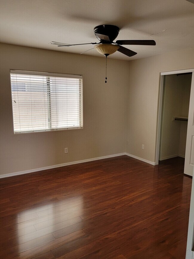 Building Photo - Amazing 4-Bedroom, 3-Bathroom home For Rent in Laveen!!