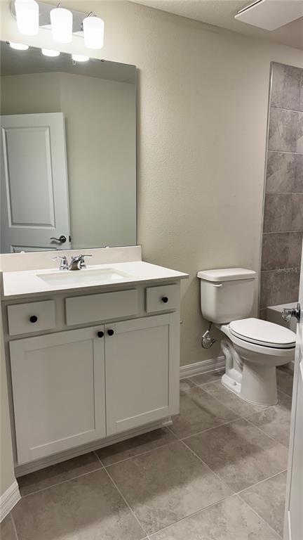 Building Photo - 3167 Emerald Acrs Ln