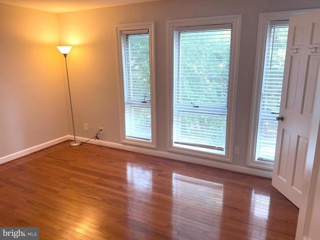 Building Photo - 4820 Hampden Ln