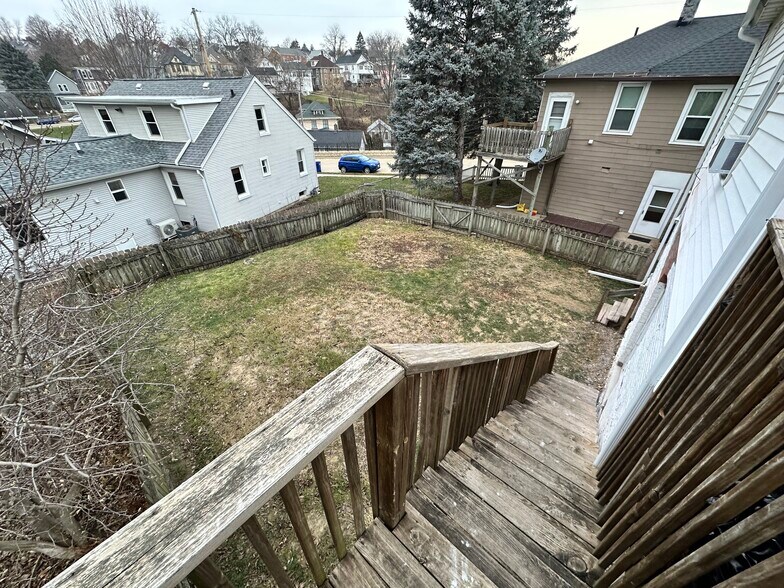 Building Photo - 675 Needham Pl