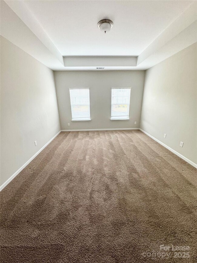 Building Photo - 304 Harrison Ln