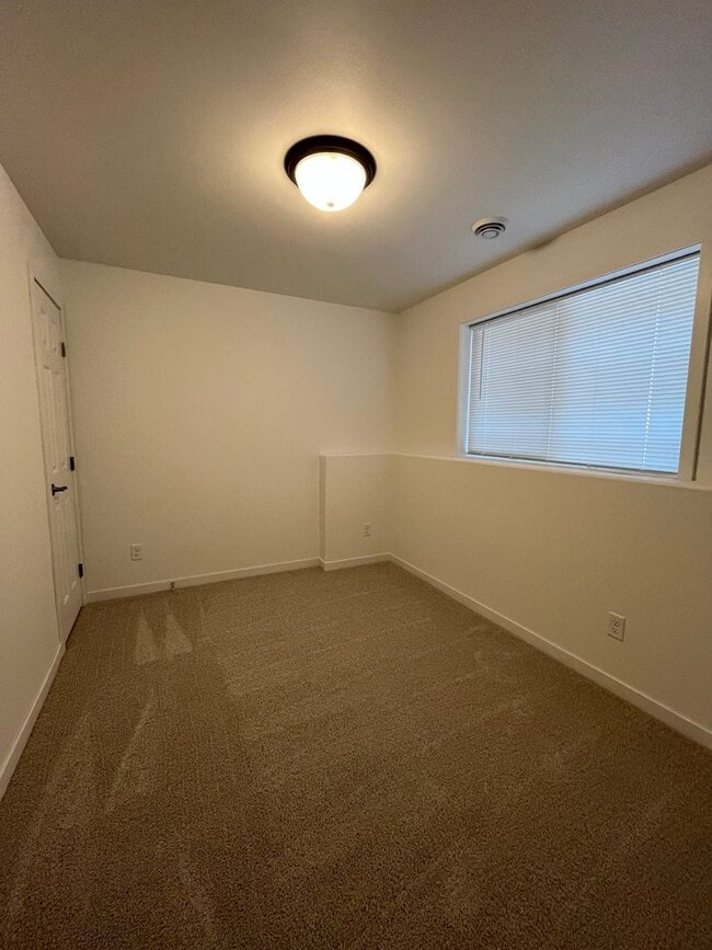 Building Photo - The Wilds Townhomes
