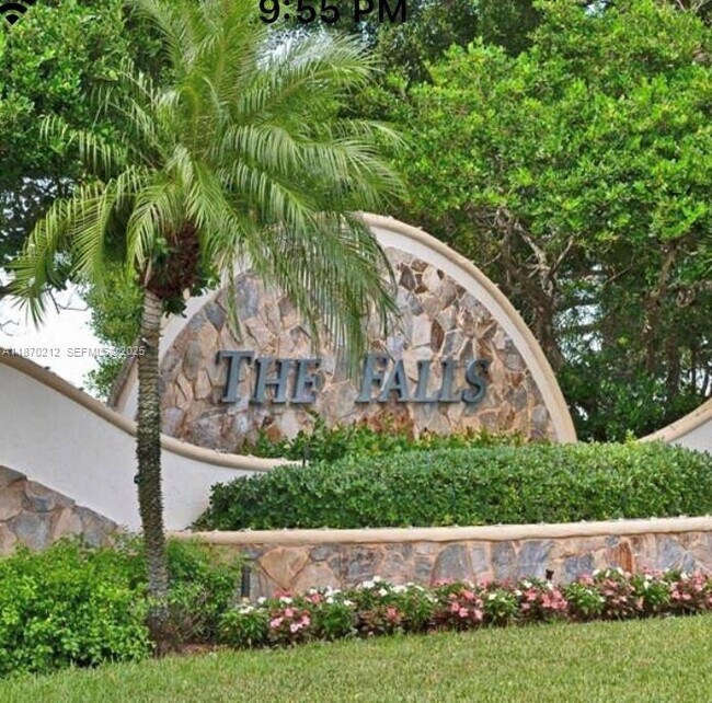 Building Photo - 784 Chimney Rock Rd