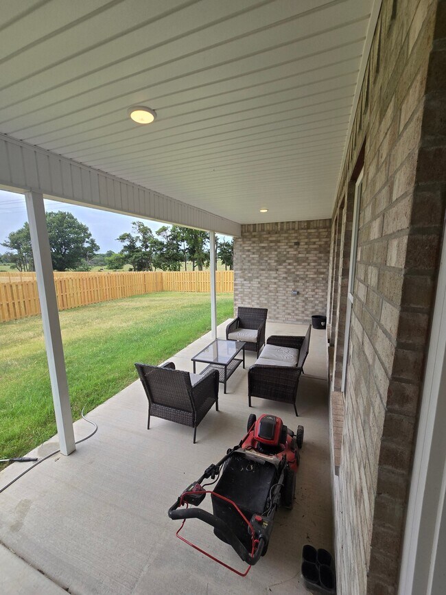Building Photo - 2631 Elstar Ct