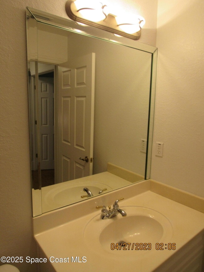 Building Photo - 302 King Neptune Ln