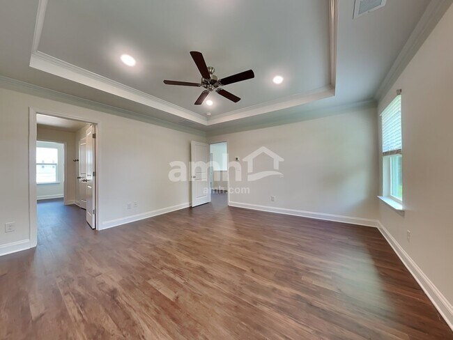 Building Photo - 611 Rivermist Dr