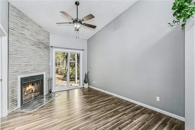 Building Photo - 8250 Kause Rd