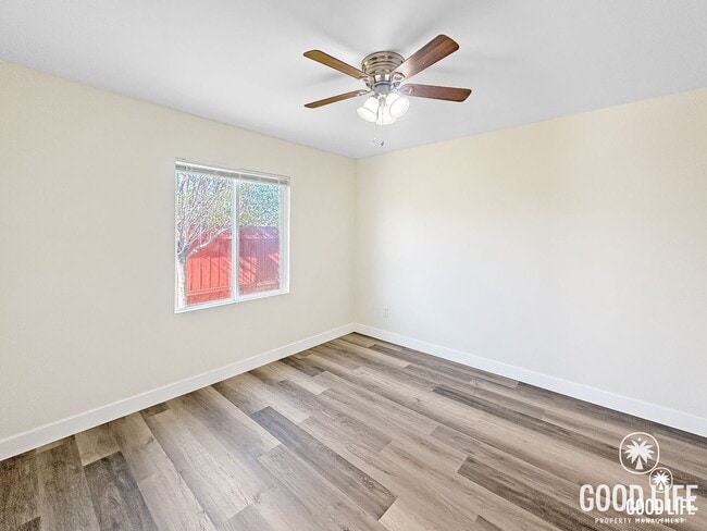 Building Photo - Fond Du Lac Ave