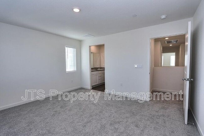Building Photo - 2097 Shady Tree Cir
