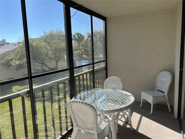 Building Photo - 1316 Pasadena Ave S