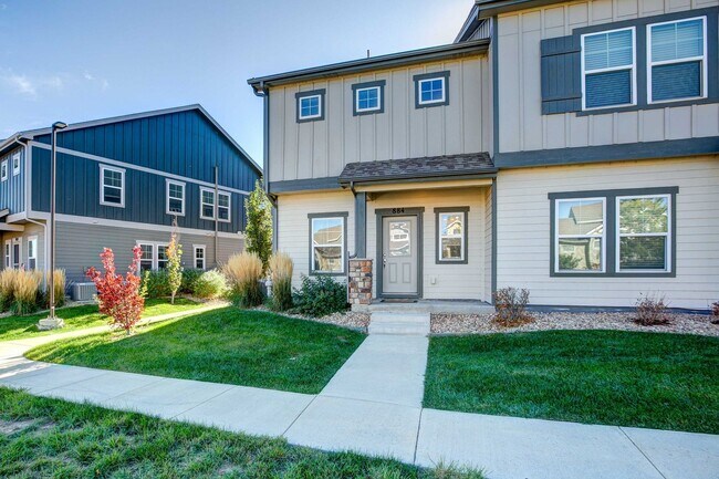 Building Photo - 884 Winding Brk Dr