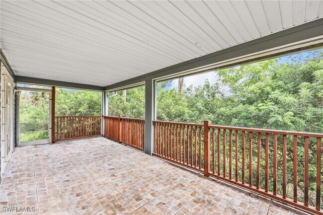 Building Photo - 4015 16th Ave SE