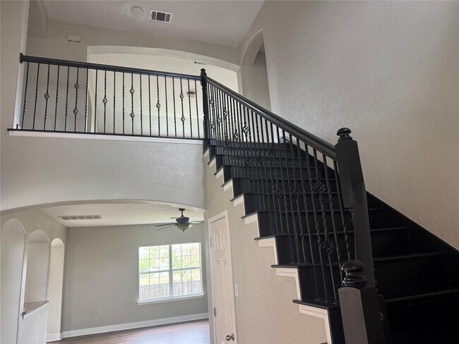 Building Photo - 1800 Rachel Ln