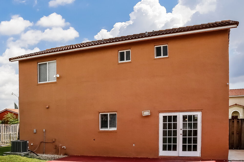 Building Photo - 17938 SW 154 Ct