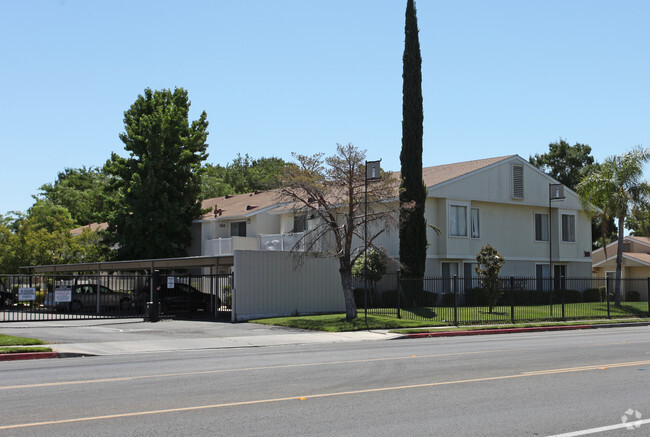 Primary Photo - Carmel Crest