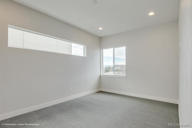 Building Photo - 3312 W 17th Ave