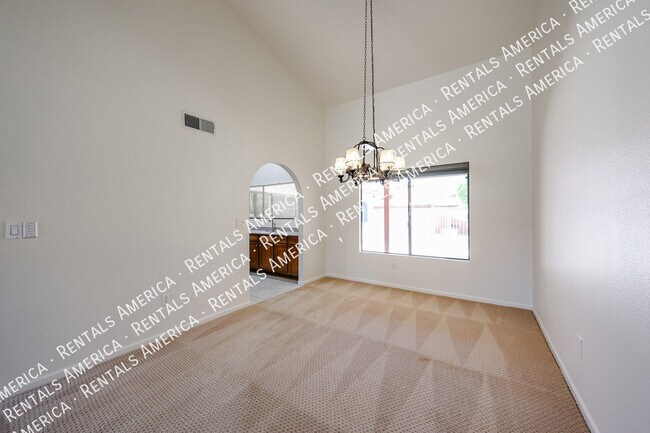 Building Photo - 4150 W Kent Dr