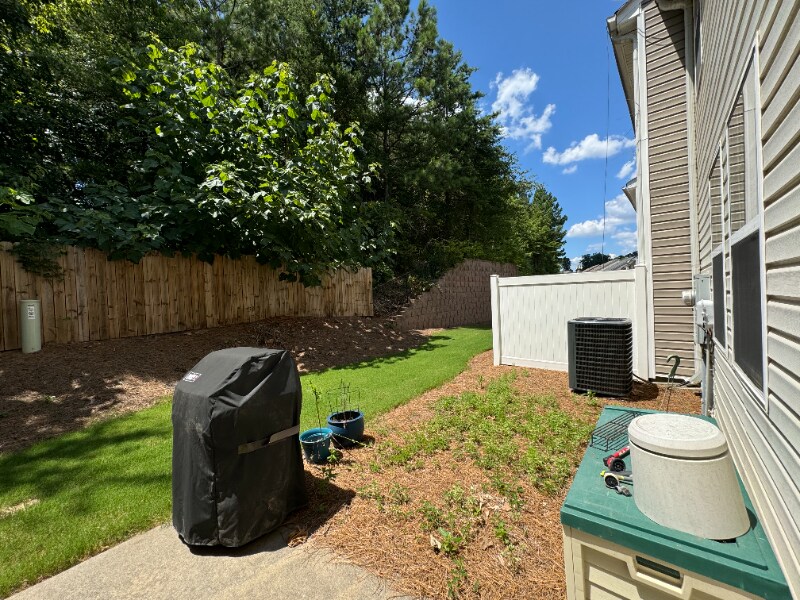 Building Photo - 431 Windstone Trail