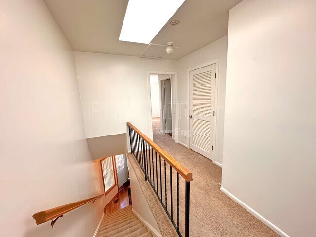 Building Photo - 1172 Regency Dr
