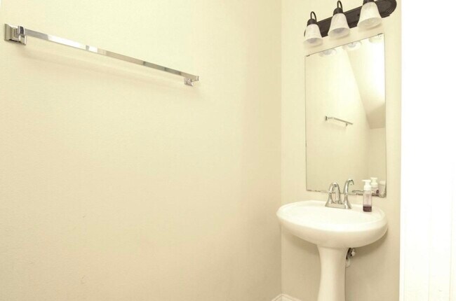 Building Photo - 2619 San Isidro Pkwy