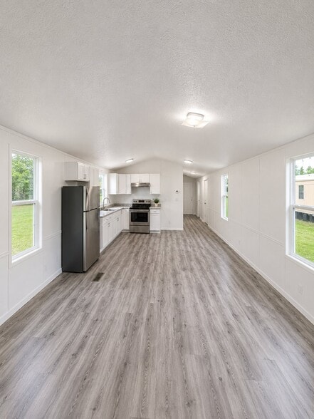 Building Photo - 112 Briarcreek Ln