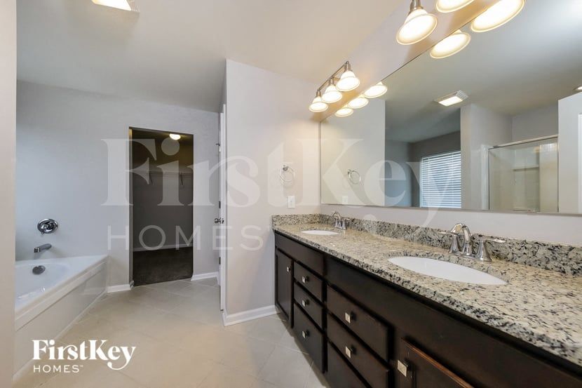 Building Photo - 3282 Winding Br Trl