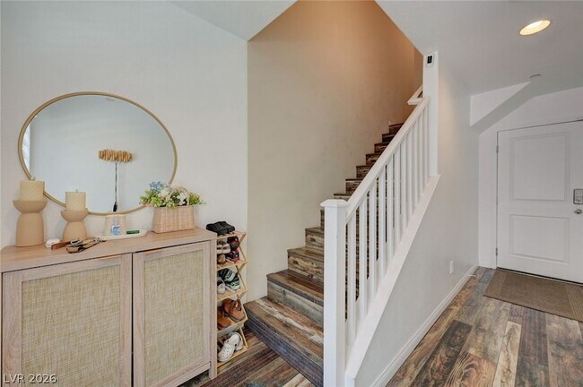 Building Photo - 55 Morning Mimosa Ct