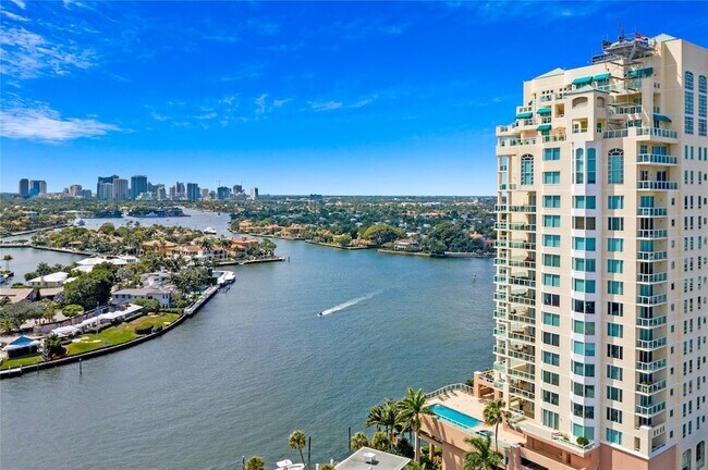 Building Photo - 3055 Harbor Dr