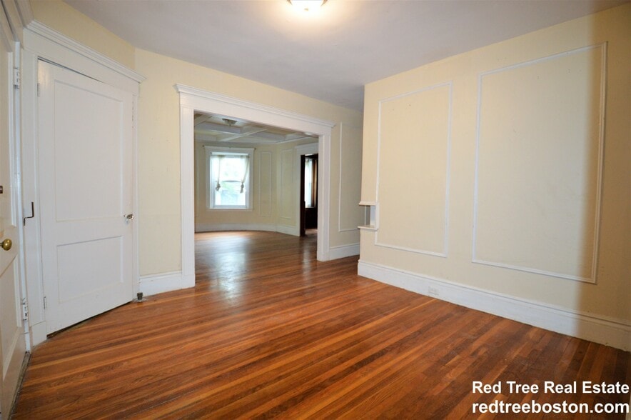 Building Photo - 141 Fuller St