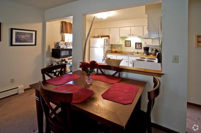 Dining Area - Northtown Apartments