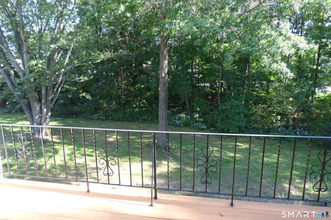 Building Photo - 35 Mountain Laurel Ct