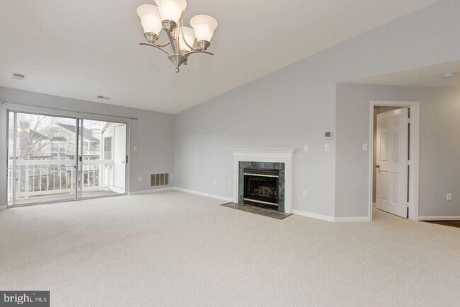 Building Photo - 20579 Snowshoe Square