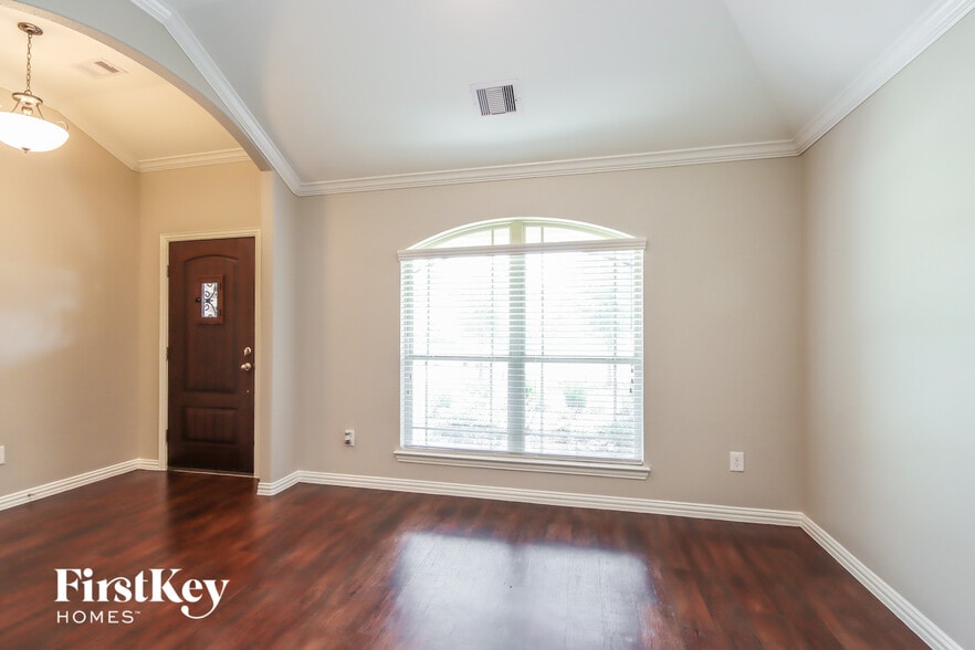 Building Photo - 3024 Golden Current Ln