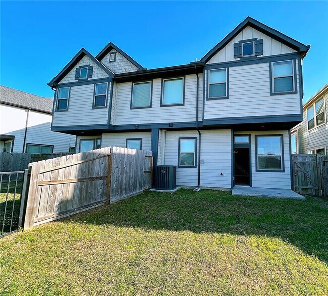 Building Photo - 5019 Pr Ter Ln