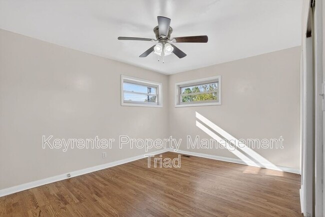 Building Photo - 402 Rand Blvd