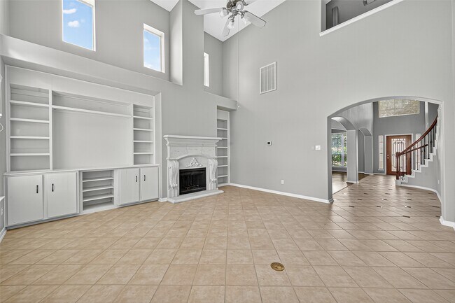 Building Photo - 10815 Lake Raven Ct